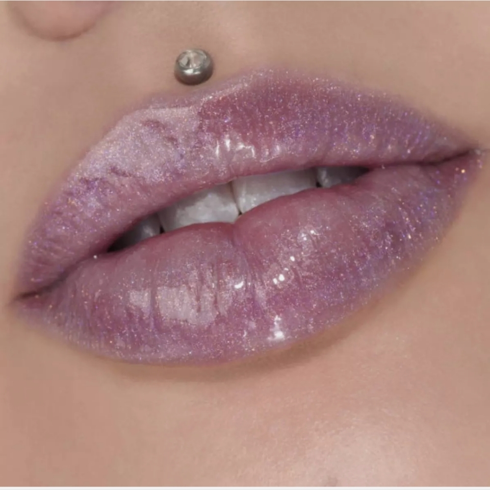 Sickening gloss Jeffree star